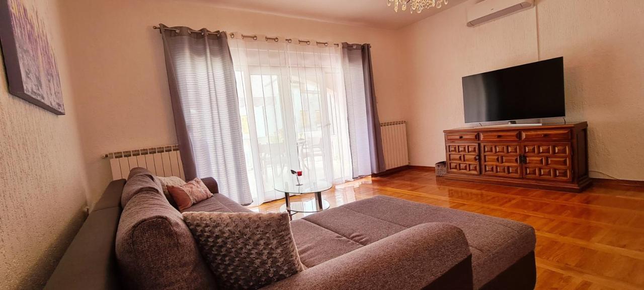 Apartment Garden & Sea Волосько Екстер'єр фото